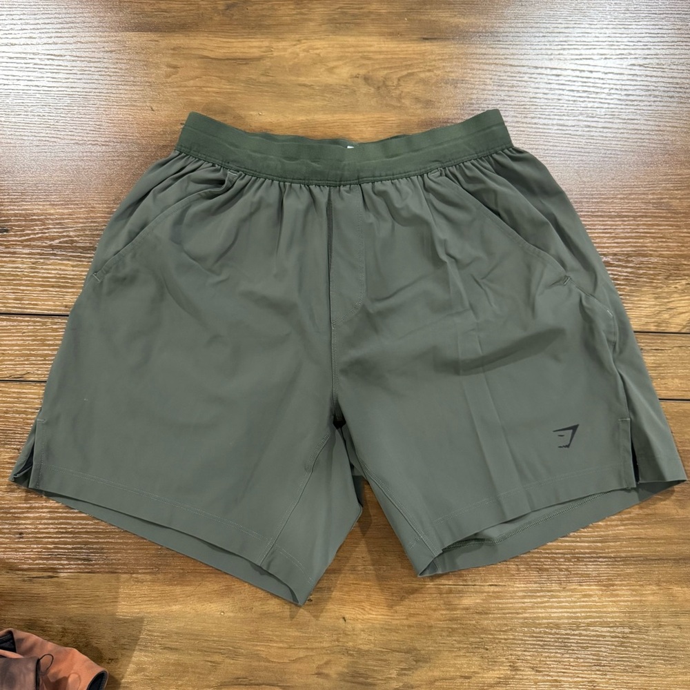 Gymshark Hybrid 6” Short - Picture 3 of 7